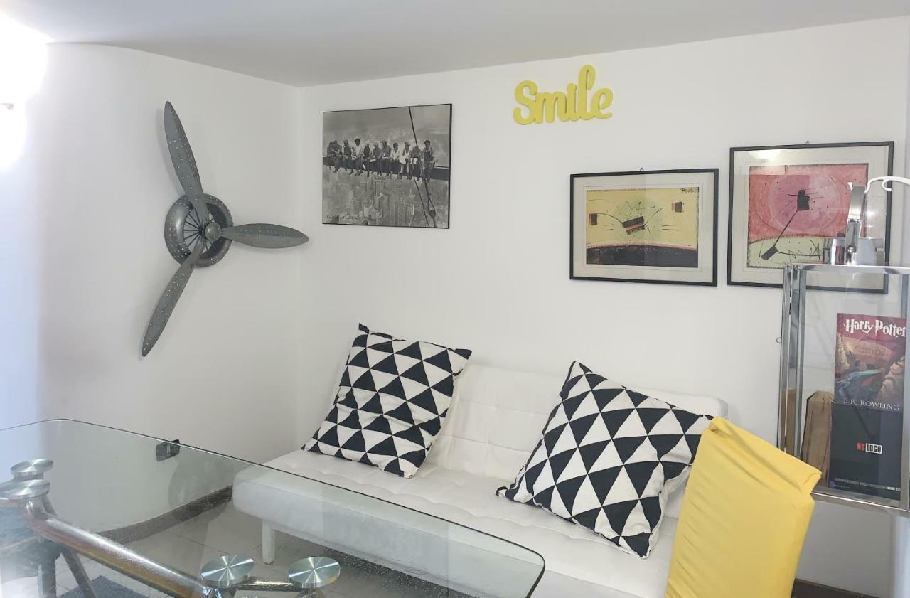 Appartamento Azzurra Flat Bari Center Esterno foto