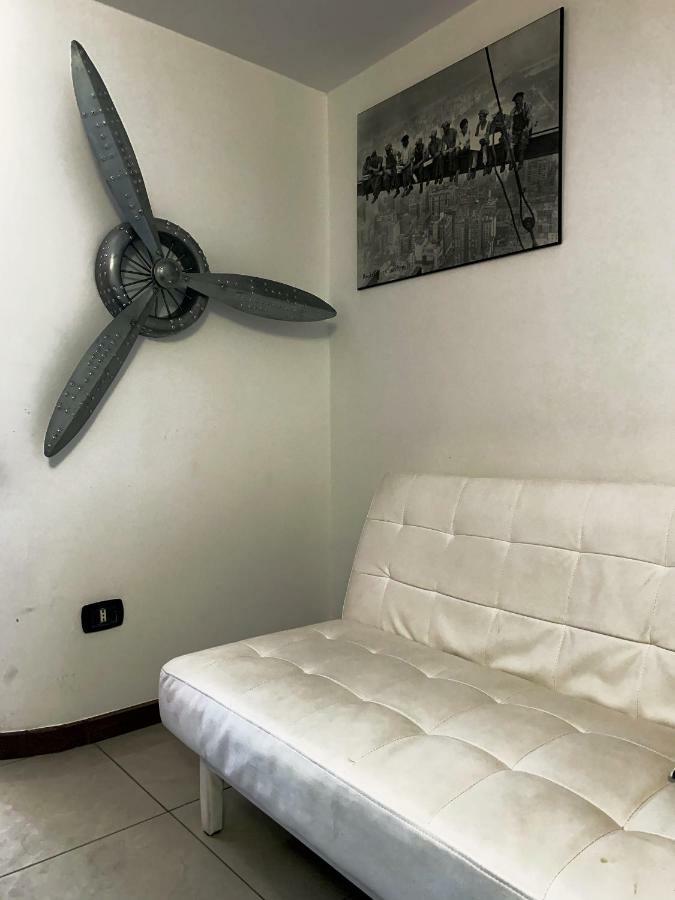 Appartamento Azzurra Flat Bari Center Esterno foto