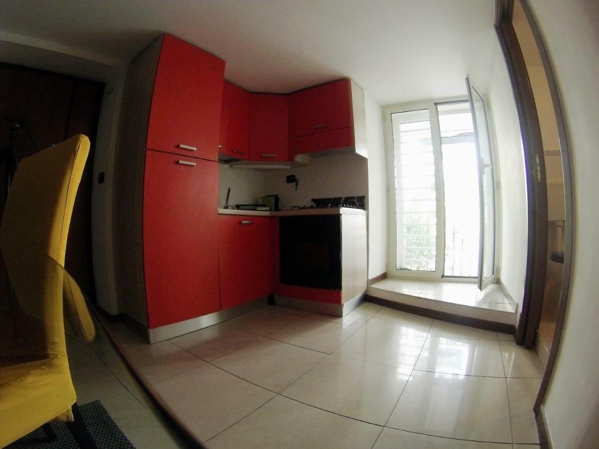 Appartamento Azzurra Flat Bari Center Esterno foto